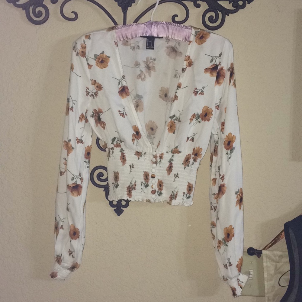 Long peasant sleeves CROP TOP!